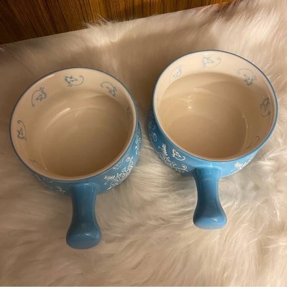 Omvovso blue and white porcelain handled soup bowls and plates - Picture 6 of 15